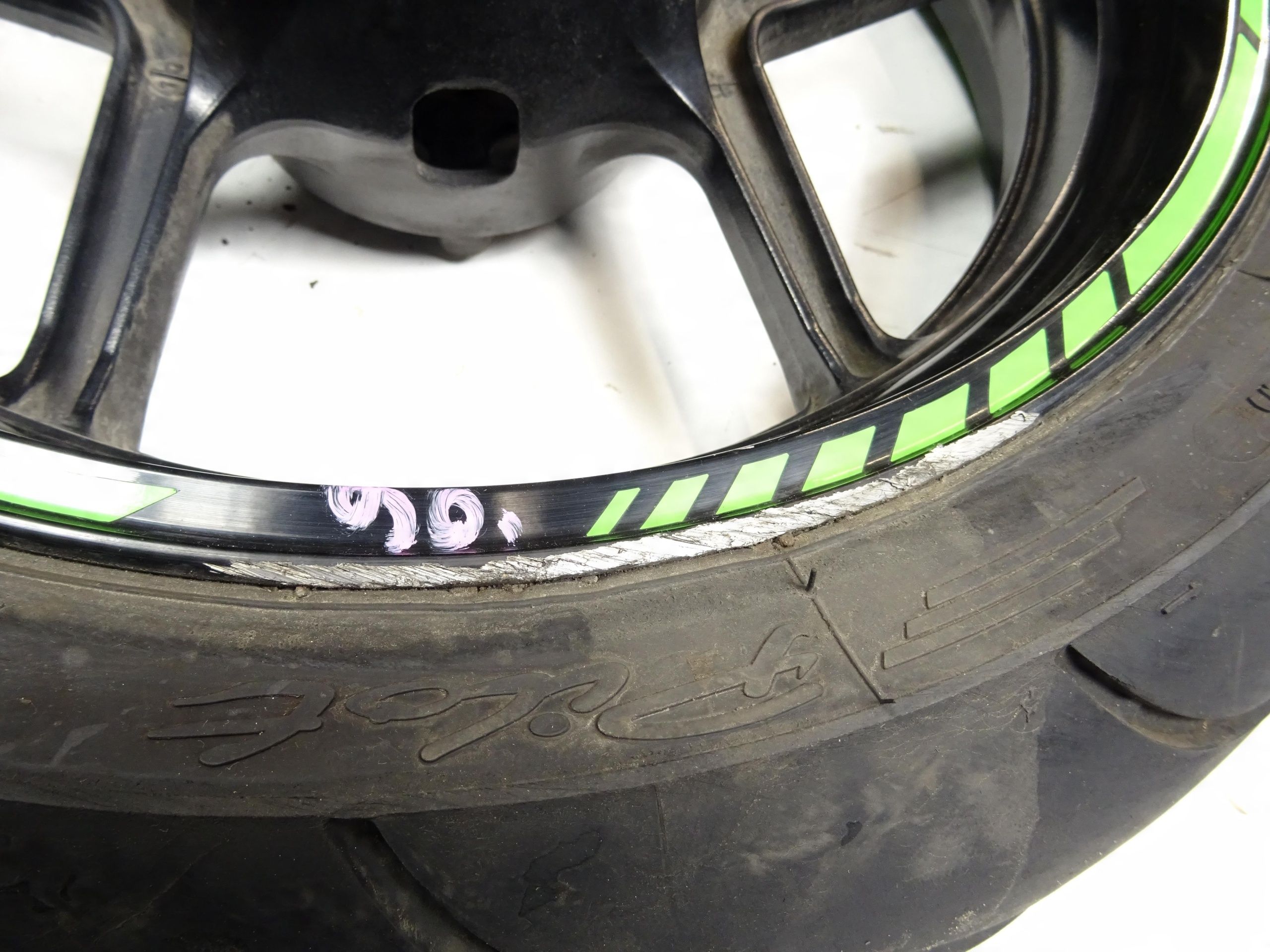Kawasaki er 6 er 6F koło Felga tył Tylna 09-11