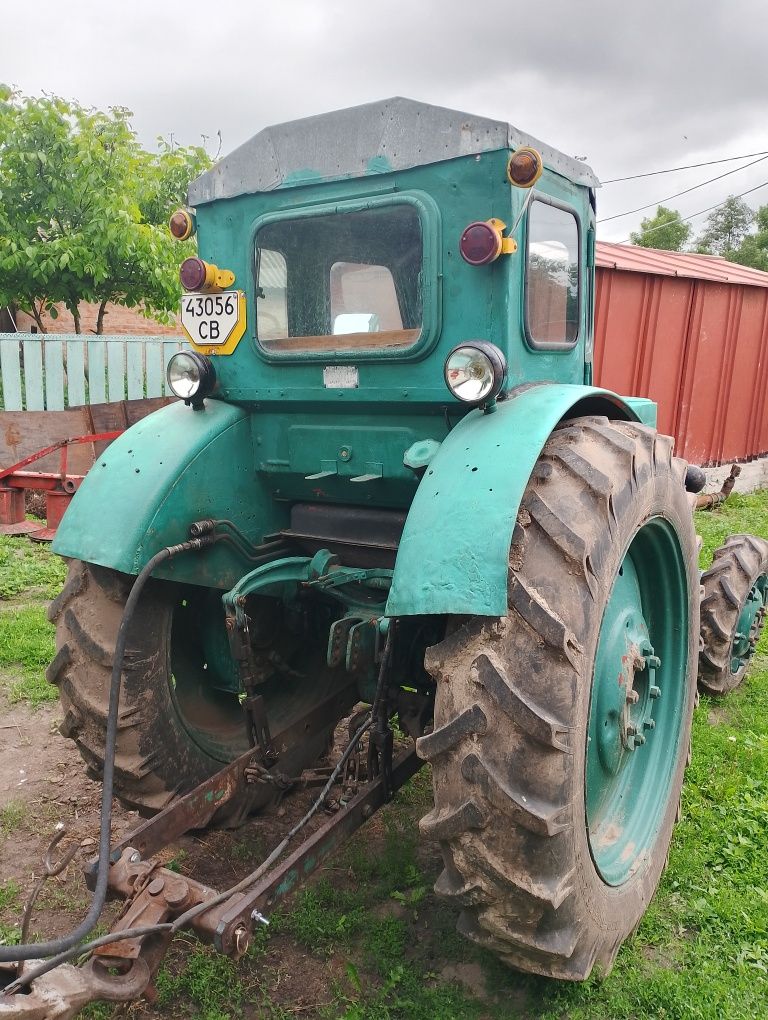 Продам трактор Т-40