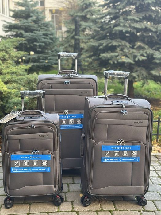 Чемодан большой  Three Birds L  , увеличенный 125 литров