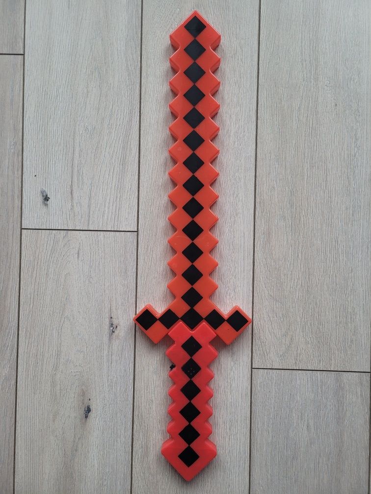 Minecraft długi miecz plastikowy czerwony efekty świetlne i dźwiękowe