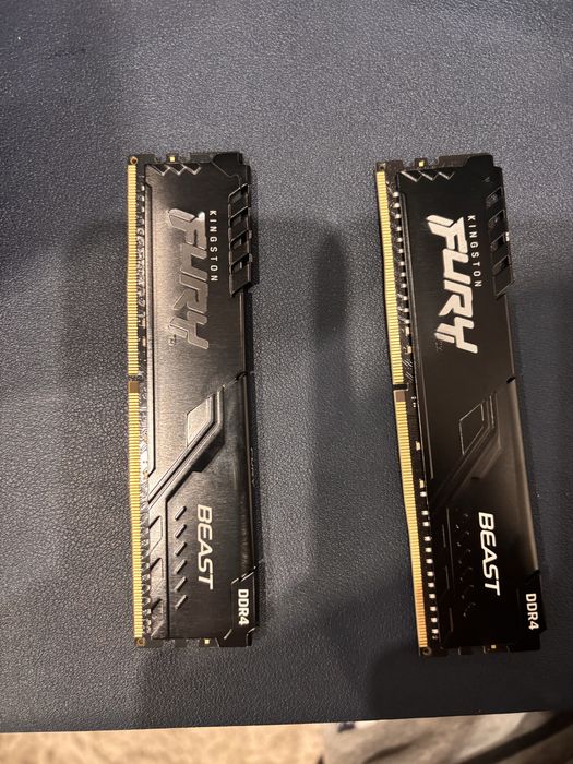 DDR4 (2x16=32gb) 3200mhz FURY BEAST KINGSTON ( Completamente Novas)