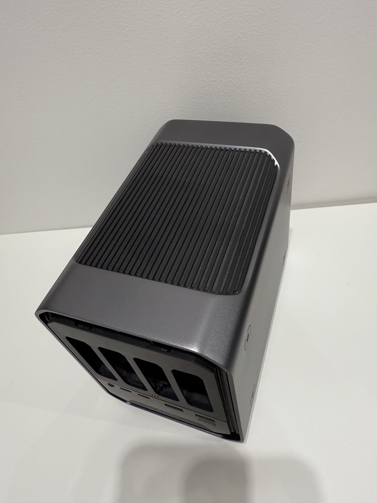 SanDisk Professional Pro-Dock 4 stacja dokująca