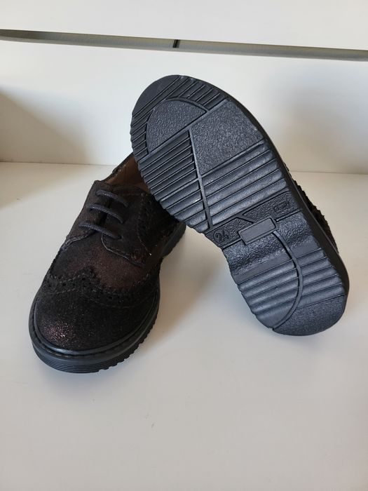 Buty skórzane chłopięce, nowe,Unisa ,24