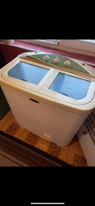 Пральна машина напівавтомат