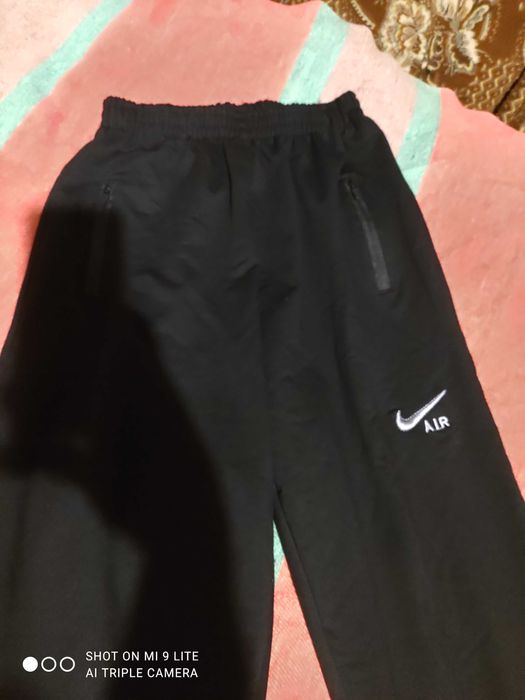 Продам новие штани найк