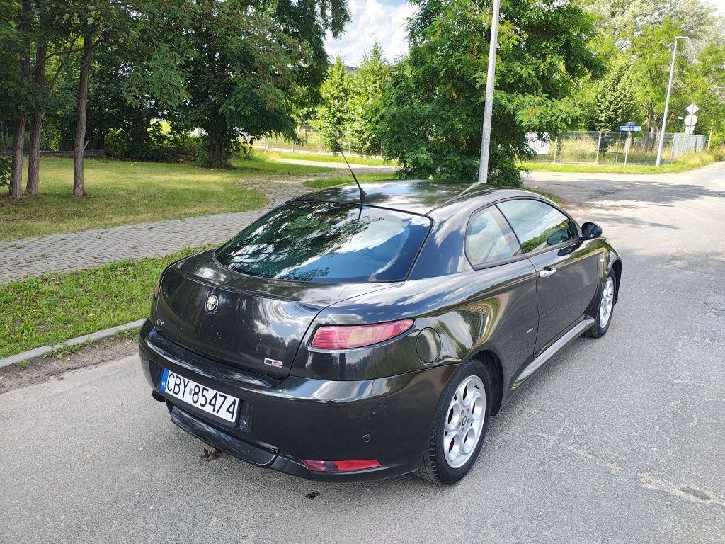 Alfa Romeo GT Q2 1.9 JTD 150 KM