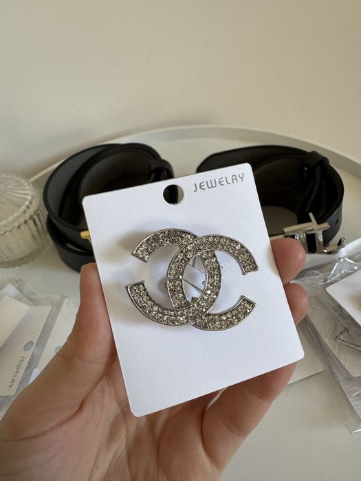 Брошки брендові