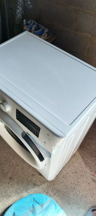 продам пральну машину на запчастини Whirpool