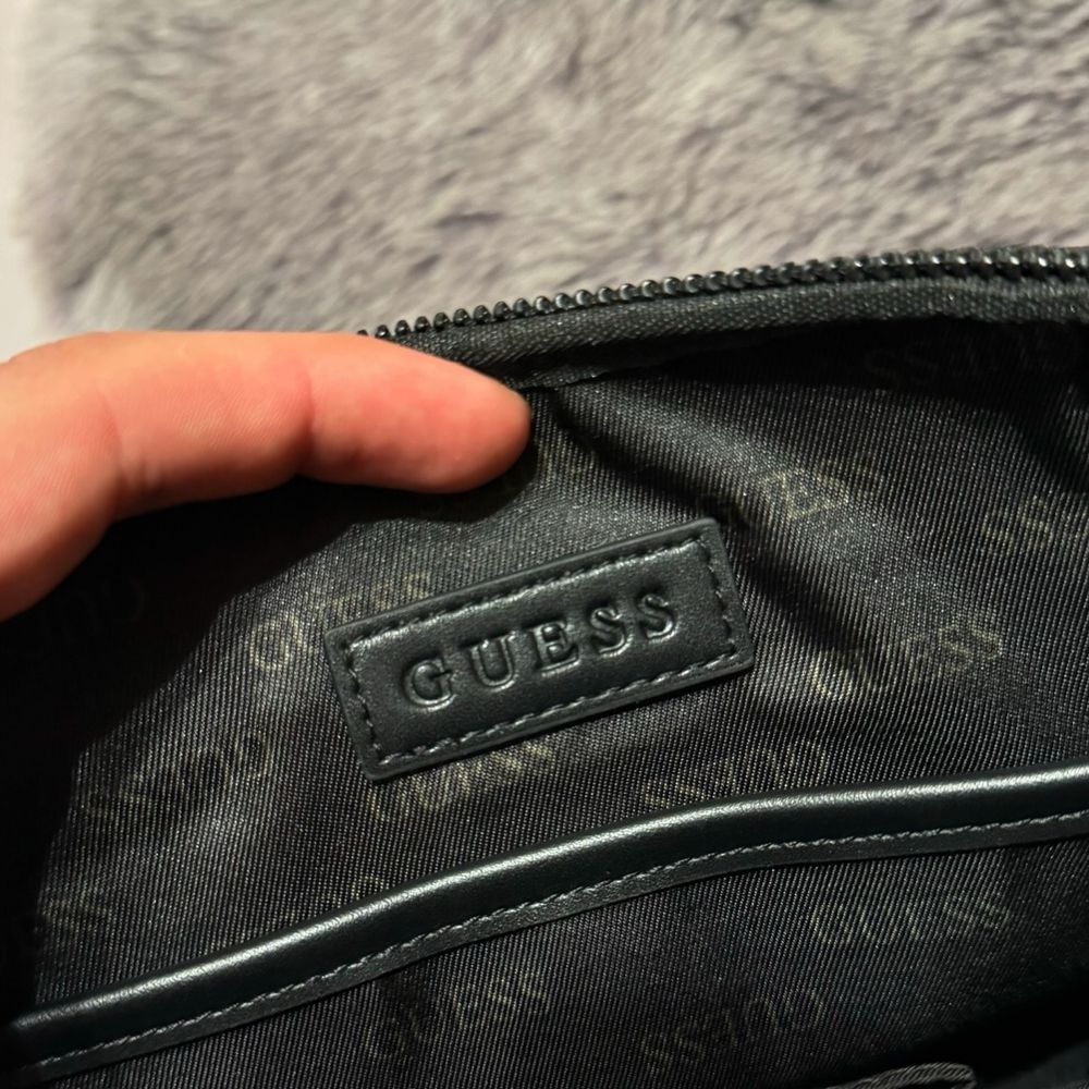Нова шкіряна сумка Guess Vezolla чорна стандарт розмір