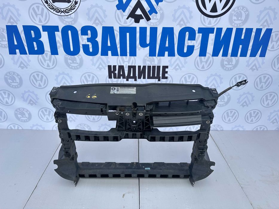 Передня панель Гольф 6 телевізор, установочна панель Golf 6 кронштейни