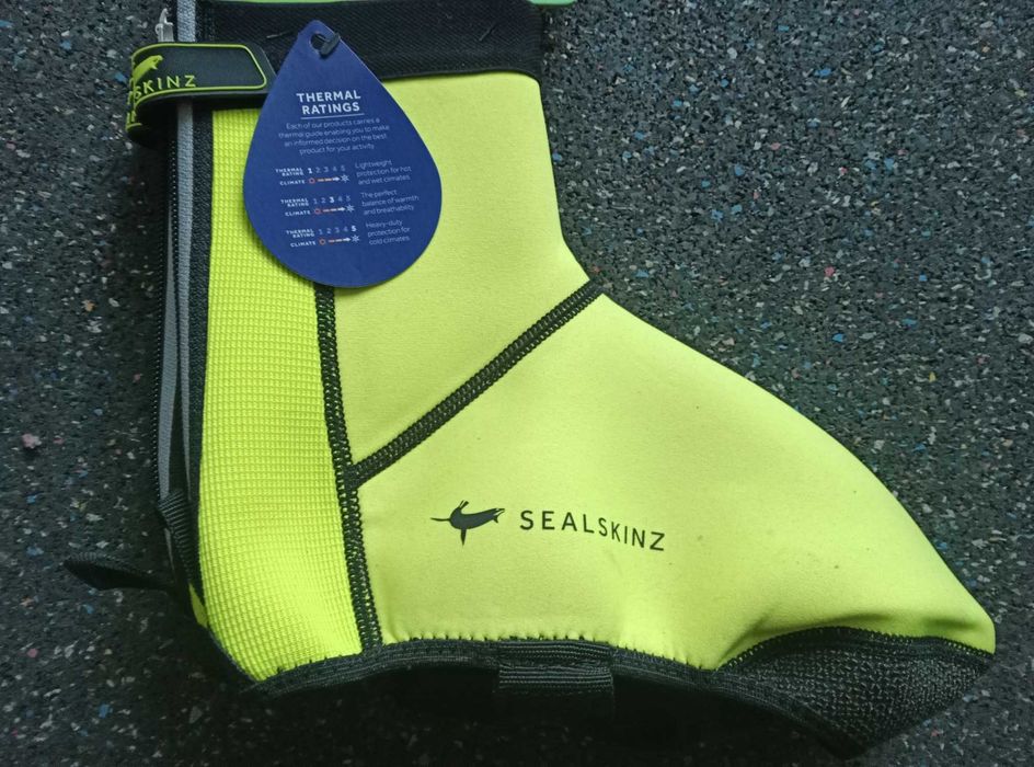 Protecção dos pés para ciclismo.