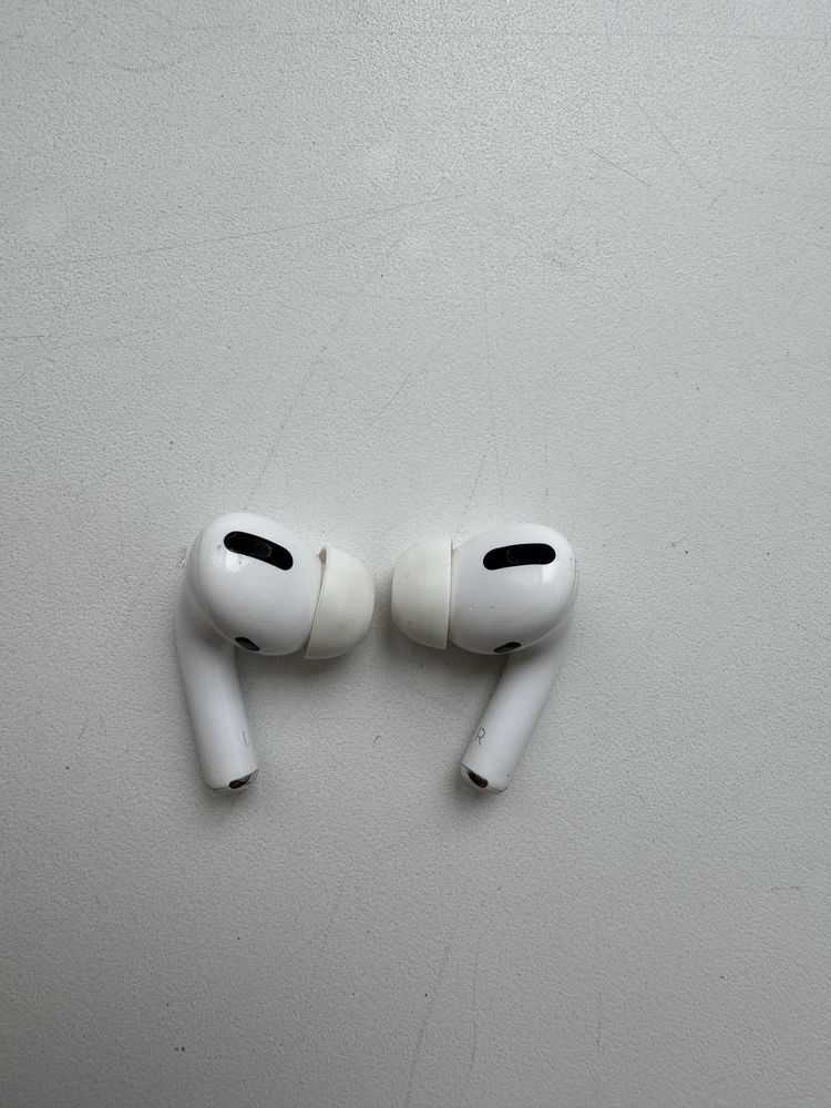 Apple AirPods Pro Навушники