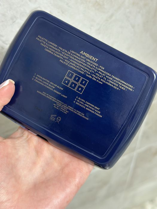 Палетка hourglass fox лисиця 2025