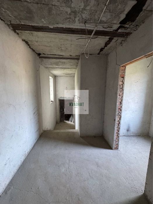 Продам велику 3-х кімнатну квартиру 105,5 м.кв. за 45500$