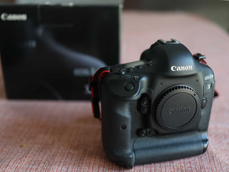 Canon 1dx com carregador e duas baterias