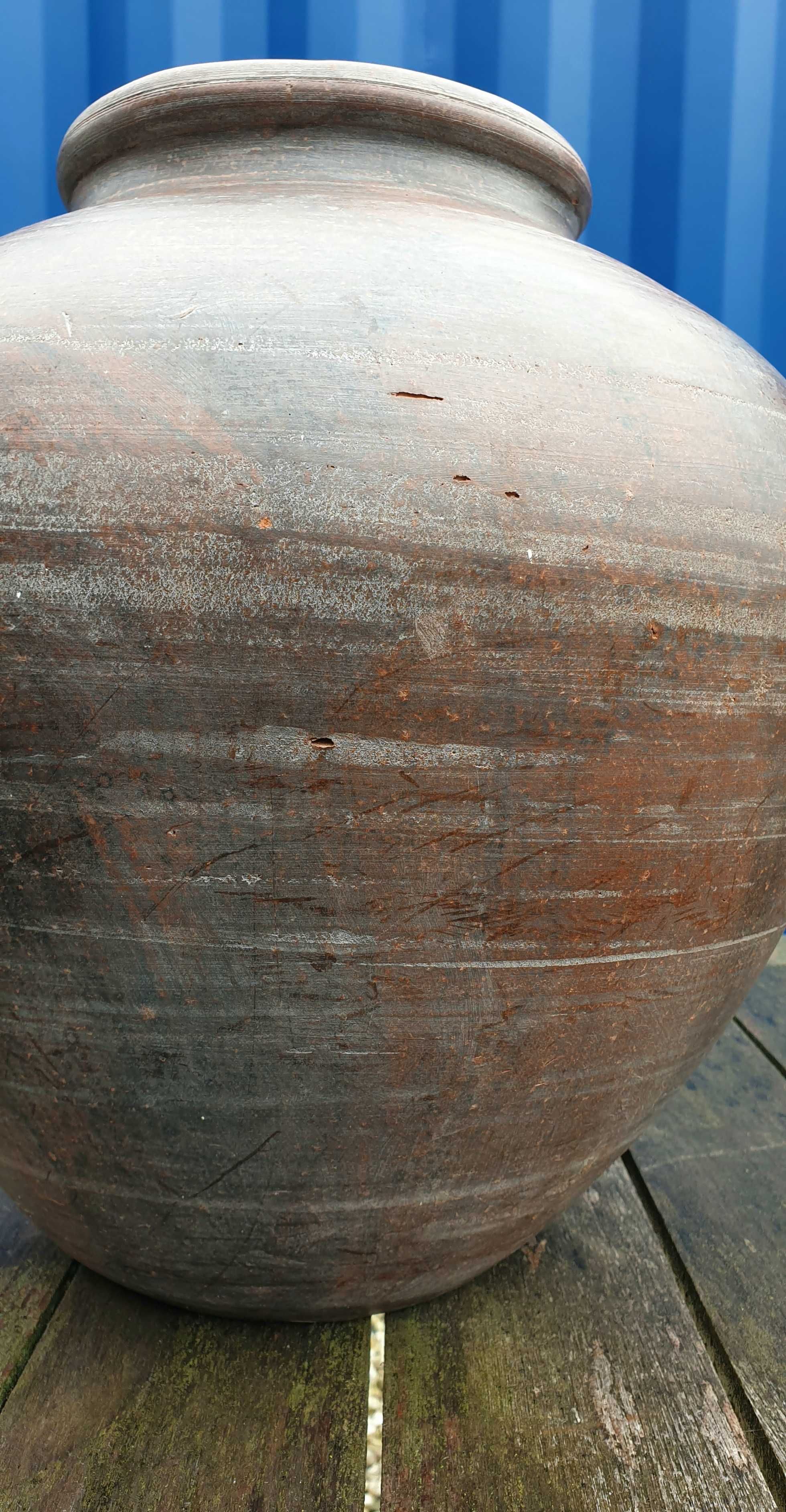 Stary dzban ceramiczny duży