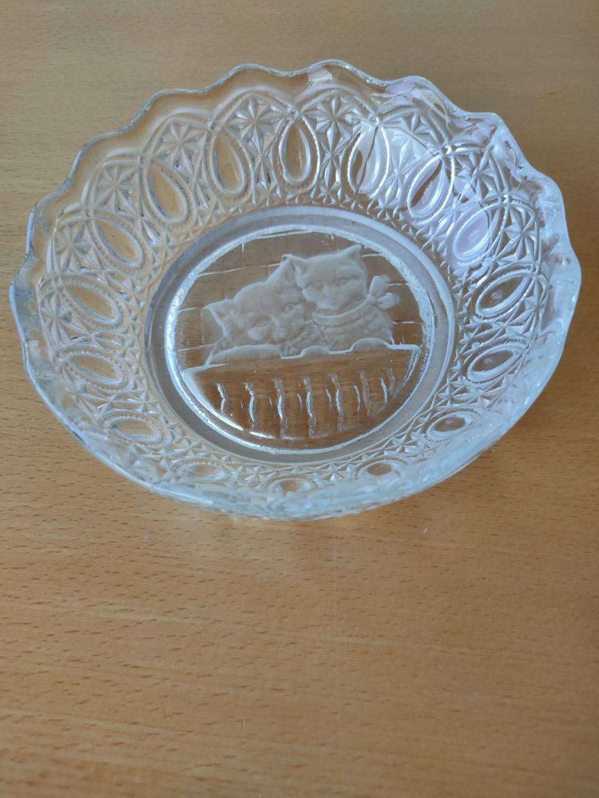 Conjunto de taças em vidro.