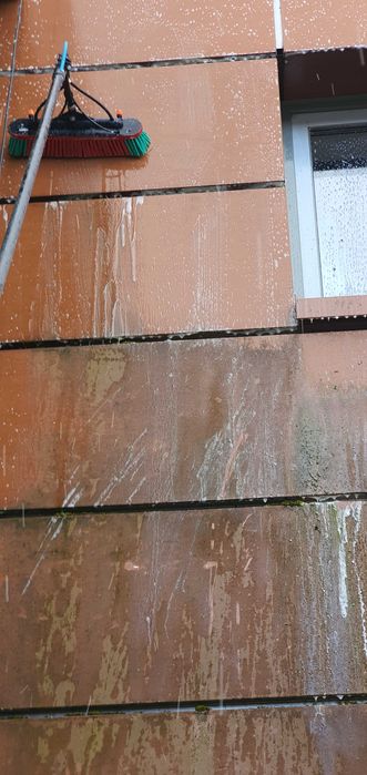 Mycie elewacji i kostki brukowej