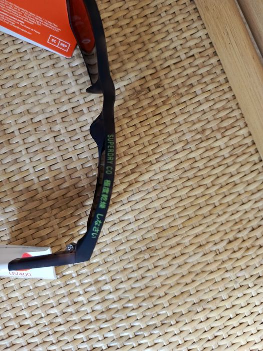 Nowe okulary Superdry Kobe kolor oprawek brąz 122 UV 400
