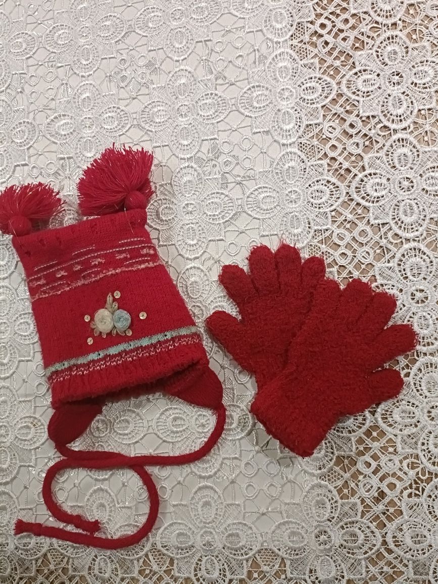 Zestaw zimowy na dziewczynki ( kurtka zimowa, rękawiczki i czapka)