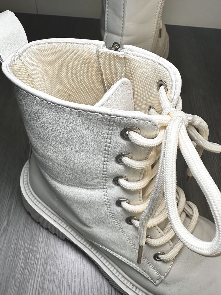 Botas - como novas