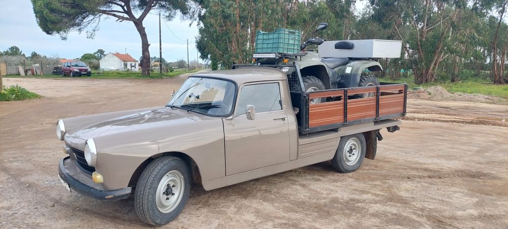 Peugeot 404 em bom estado