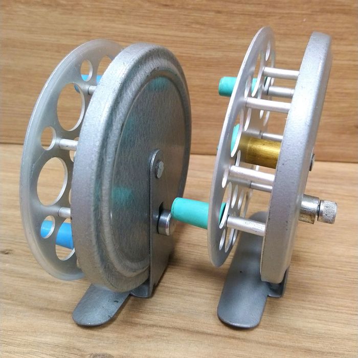 Zestaw kołowrotków wędkarskich z ruchomą szpulą Katushka CKP-100