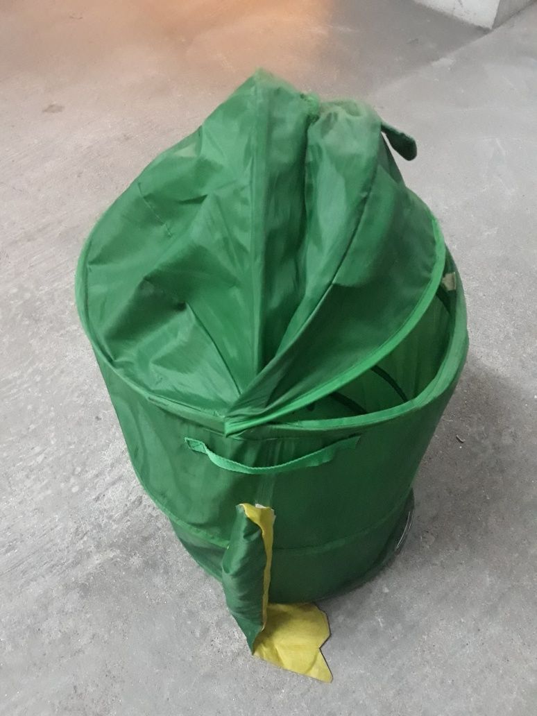 Saco de roupa suja em forma de sapo
