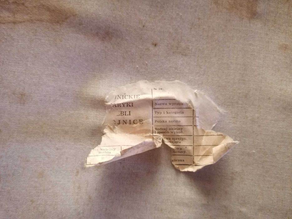 2x Stylowa pufa na drewnianych nóżkach PRL (vintage, retro)