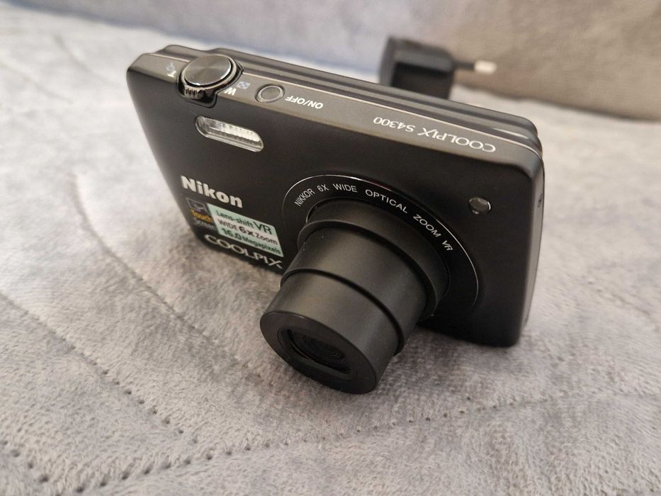 Aparat kompaktowy Nikon Coolpix S 4300 z Dotykowym Ekranem Stan Ideał