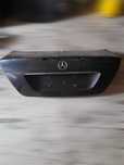 Tampa da Mala Mercedes Classe C W 203   / 2005