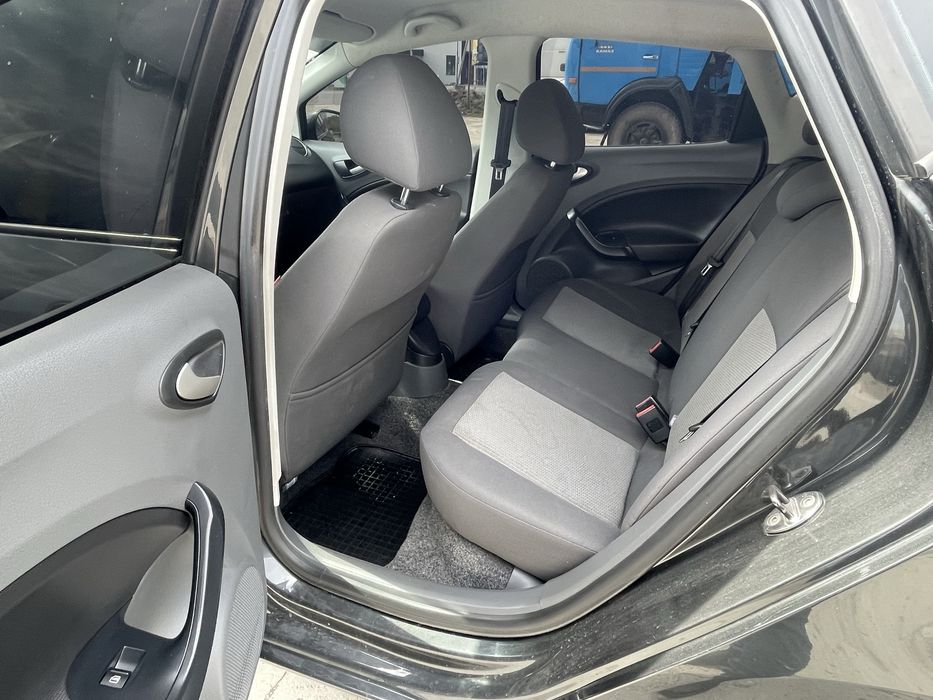 Seat Ibiza ( 2012 ) ( IDEAL )