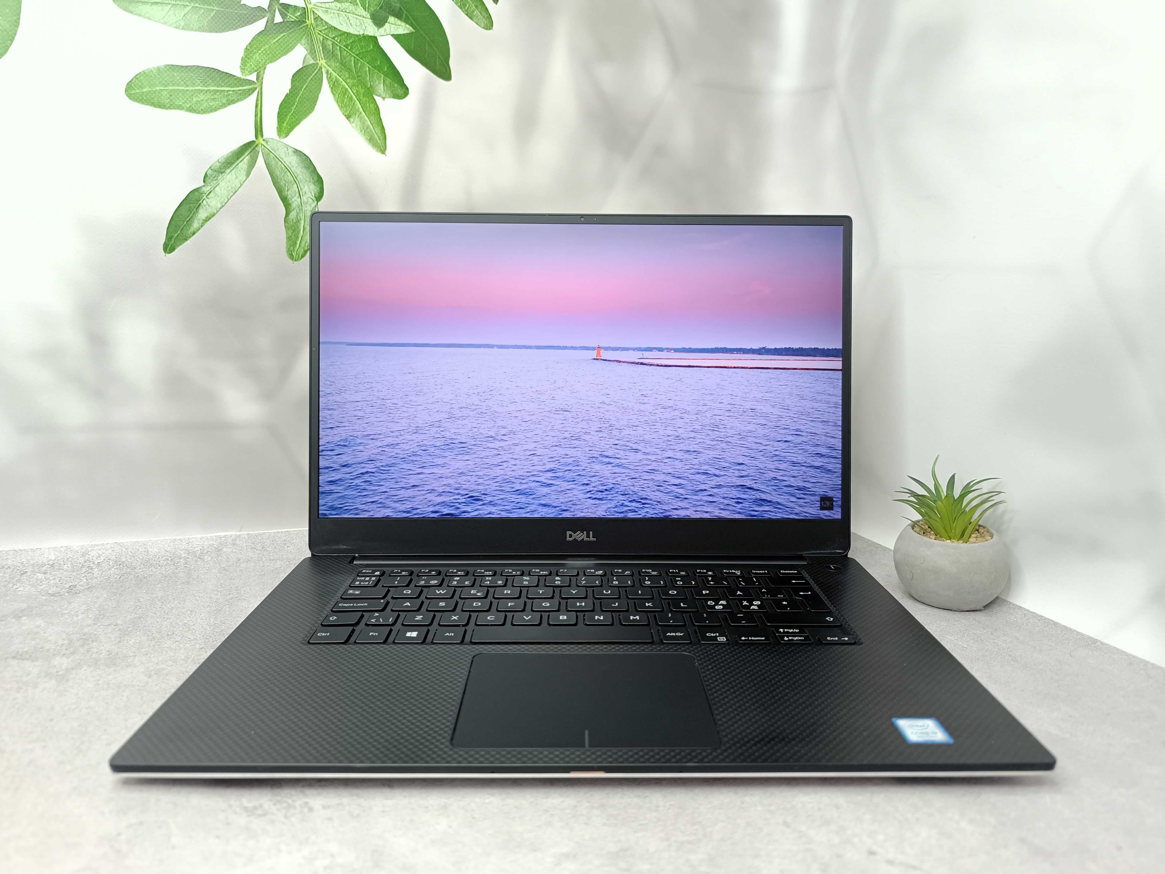 Quadro T2000 4 GB/32/SSD 1TB/Dell Precision 5540/i9-9880H/8 ядер/IPS