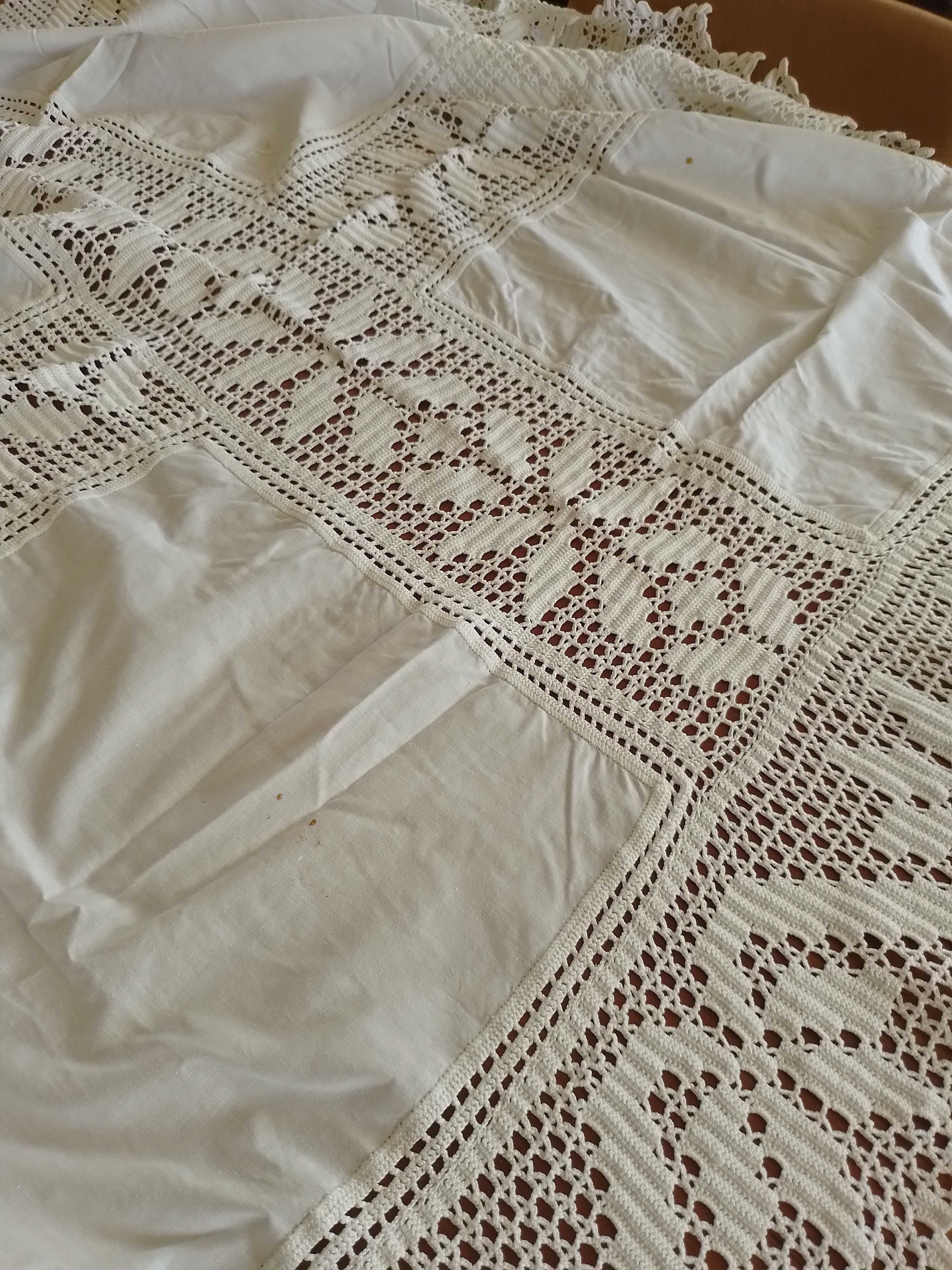 Venda toalhas de crochet e tecido