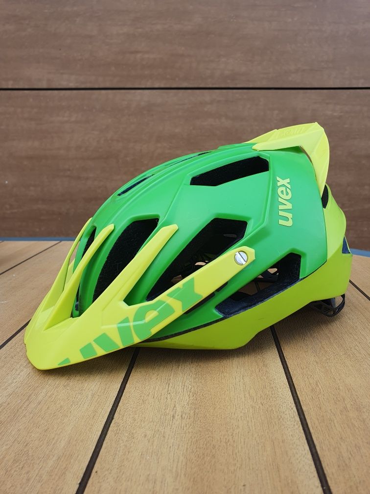 Kask rowerowy UVEX Quatro Pro