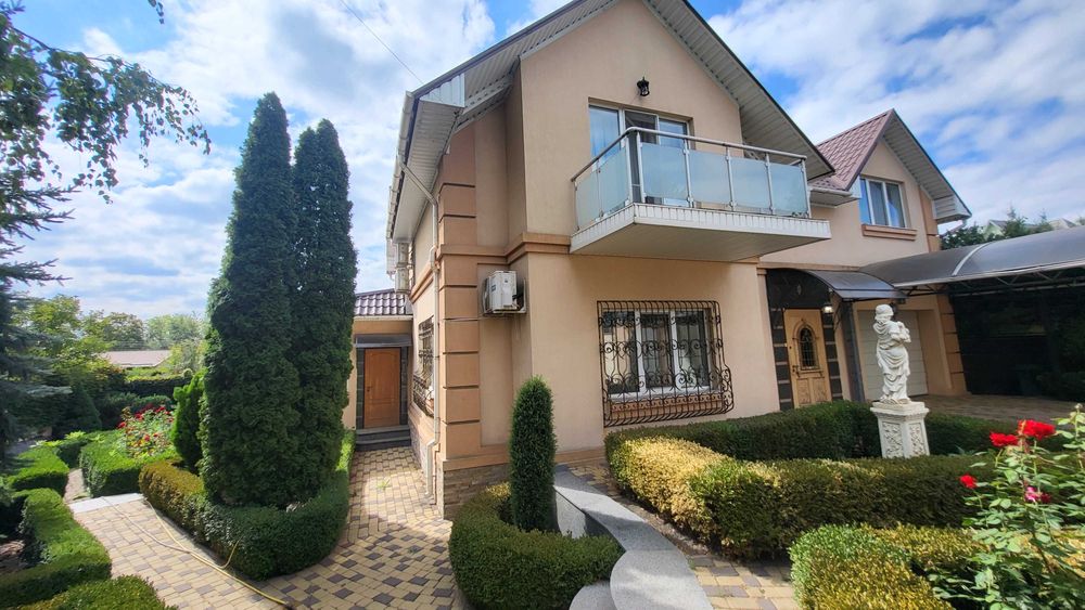 Продаж 2-х поверхового будинка, вул. Сказочна, Великий луг.