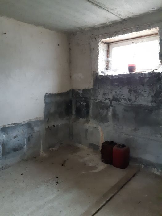 Терміновий продаж напівцокольного приміщення заг. площею 116 м кв.