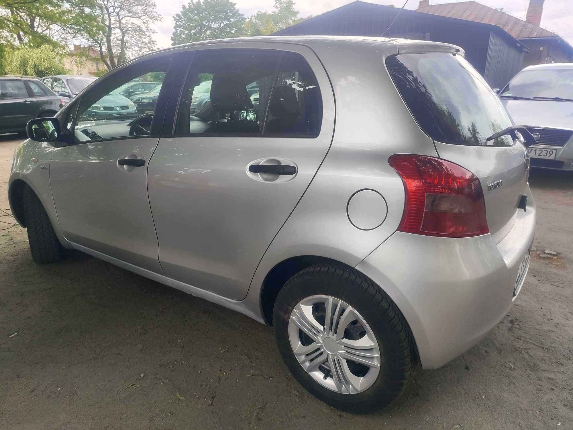 Toyota Yaris 2 1.4 diesel w pełni sprawna