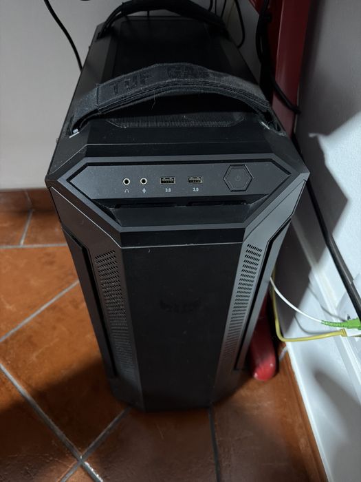 Caixa Asus Tuf GT501 E-ATX