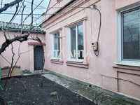 Часть дома на Ленпосёлке  в районе Житомирской.
