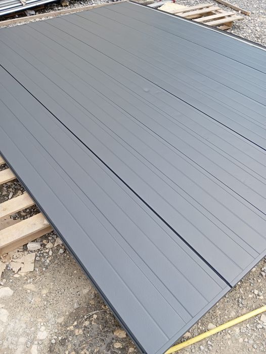 Brama garażowa panelowa segmentowa przemysłowa  405x303 wysoka