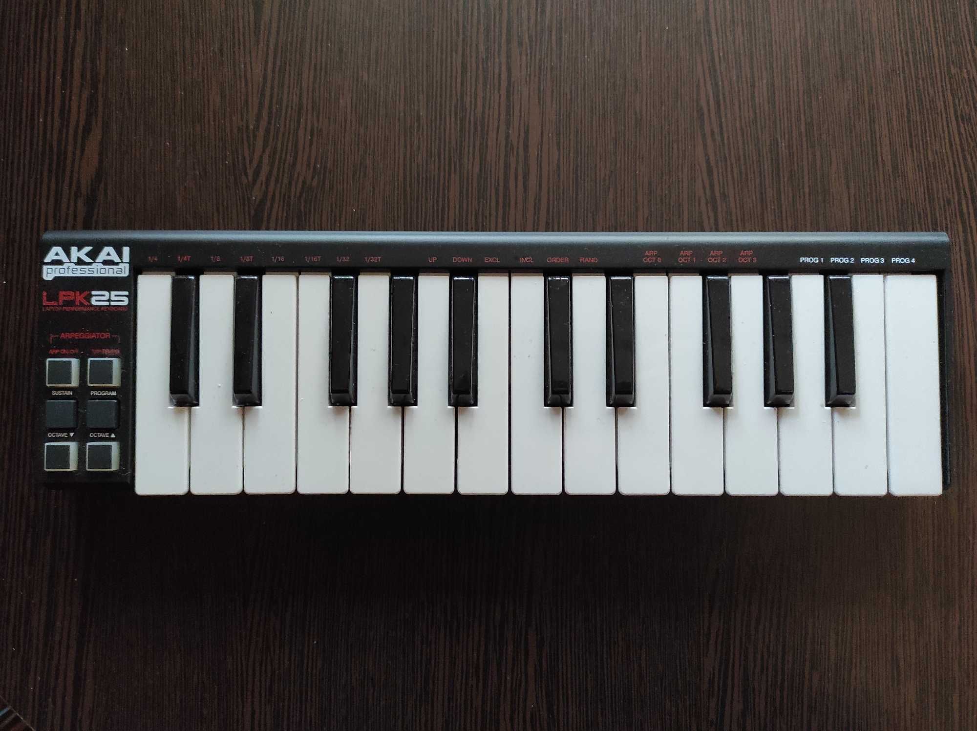 Midi-Клавиатура AKAi Pro LPK25