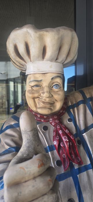 Boneco Decorativo para Restaurante