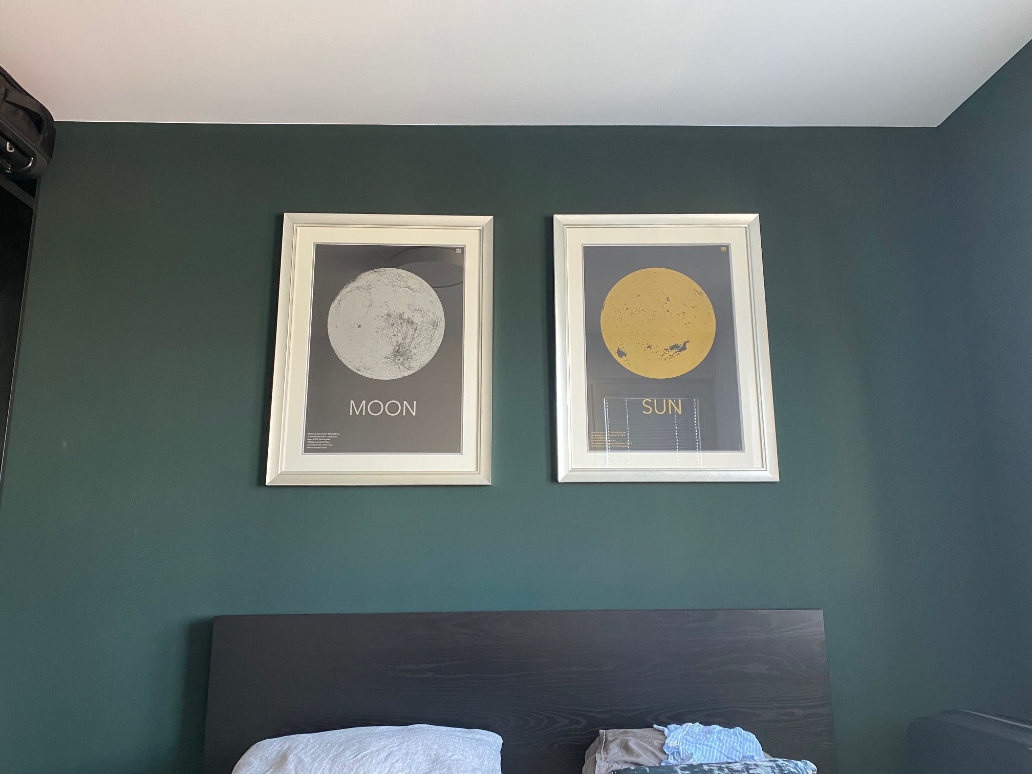 Grafika-Sitodruk studia Gra-Fika, plakat z kolekcji Kosmos, oprawiony.