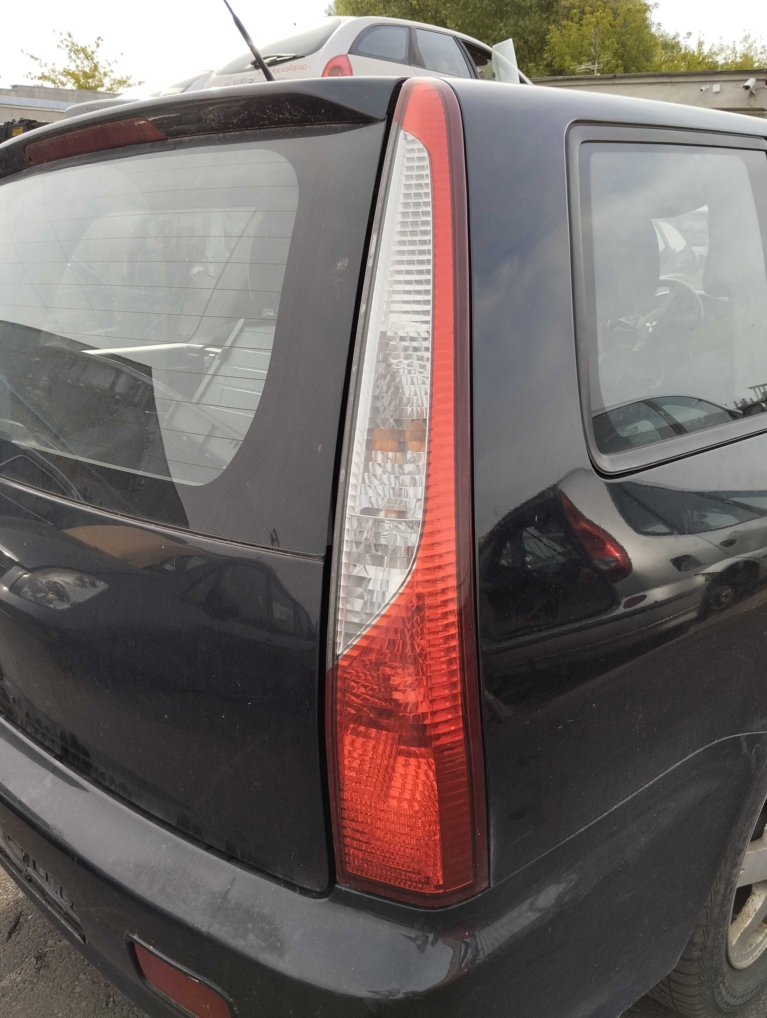 Mitsubishi Lancer Kombi 1.6i 2007r.Lampa tylna prawa.