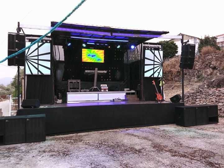 Palco móvel Ligeiro (o som não está à venda e não vendo sem cenário)