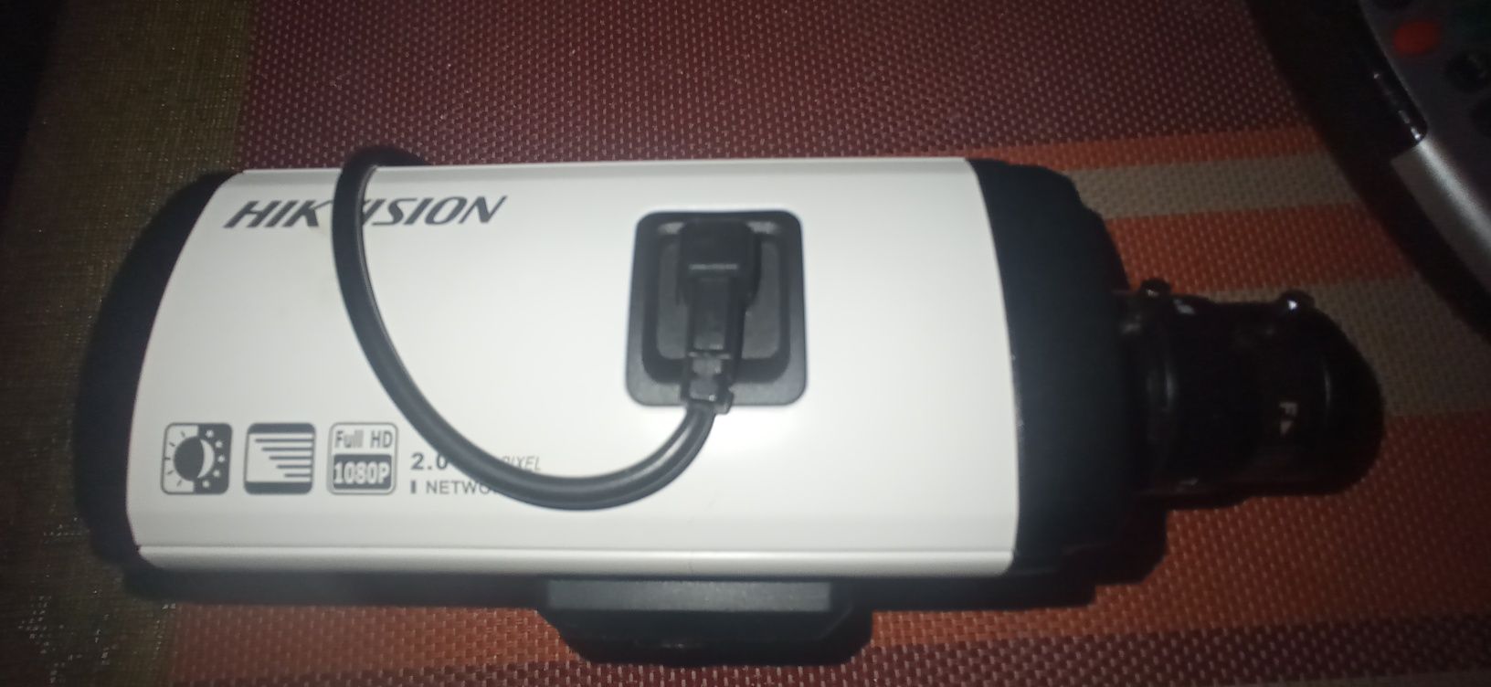Kamera Megapixelowa DS-2CD855F-E