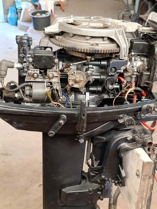 Yamaha 30CV 2T com arranque elétrico