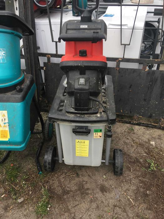 Rębak Rozdrabniacz rębak do gałęzi