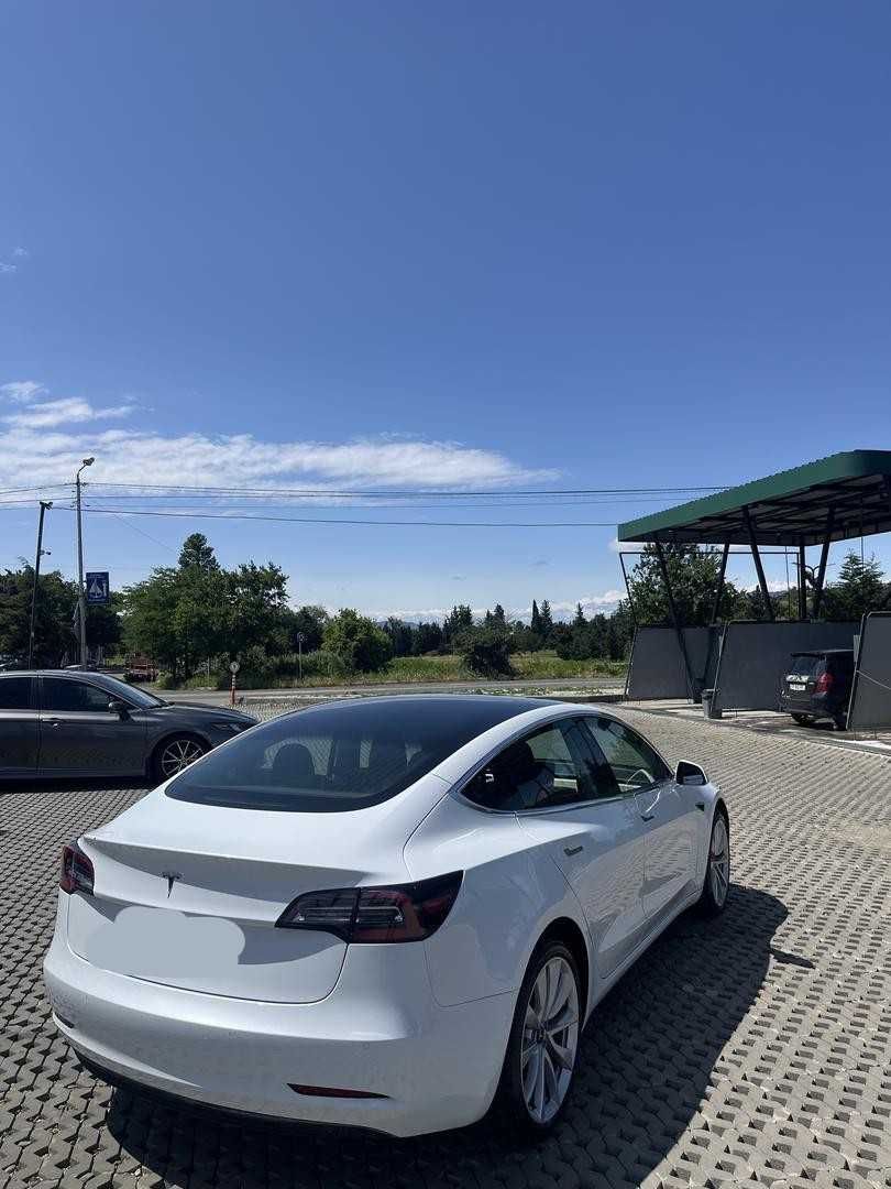 Tesla Model 3  Тесла Модель 3 Лонг рендж 2018 рік терміново